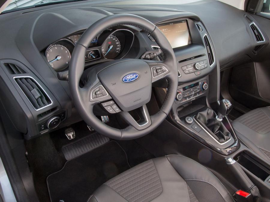  Ford Focus 2014 года  (фото 2 из 30)